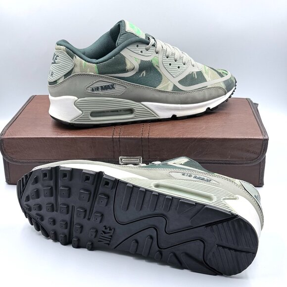 Nike Air Max 90 Prem Tape (2013) - Picture 1 of 10